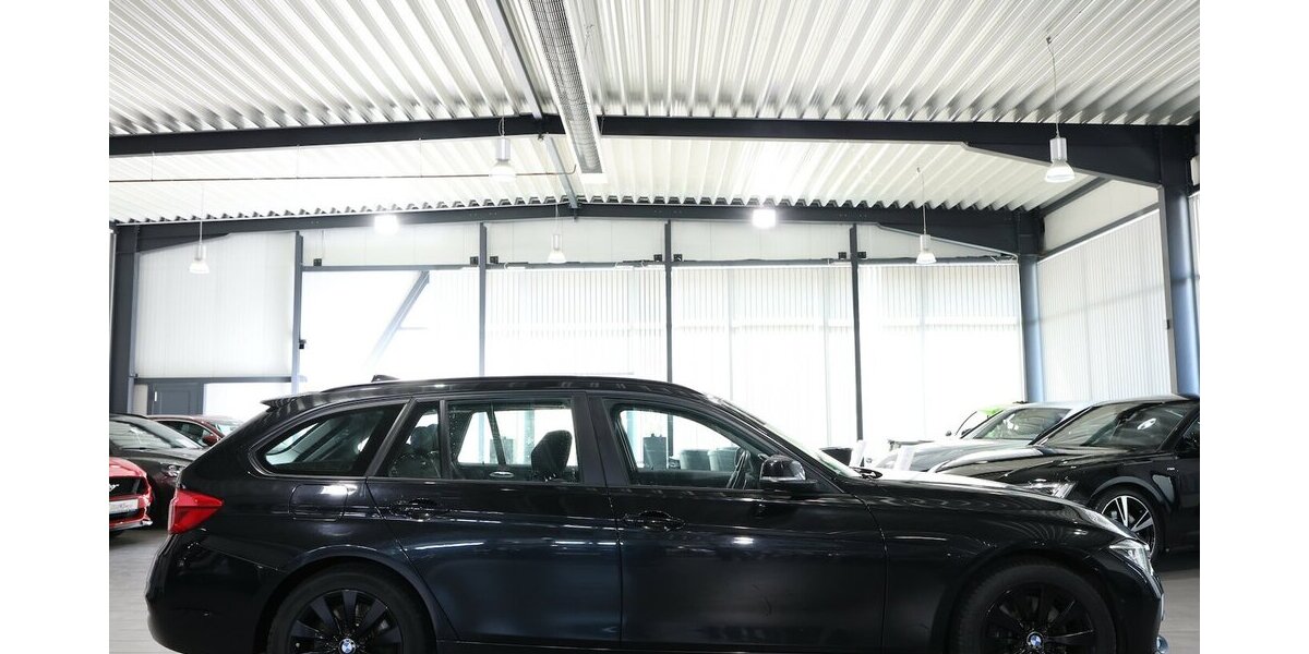 BMW 330d Touring xDrive Advantage / LED, HEAD-UP 227.000 km 11.666 &euro; Hamm 59077