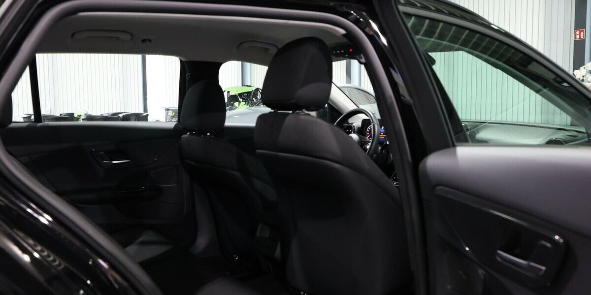 Mercedes-Benz C 220 d T BUSINESS MATRIX-LED, NAVI+KAMERA+APPLE 16.000 km 29.991 &euro; Hamm 59077