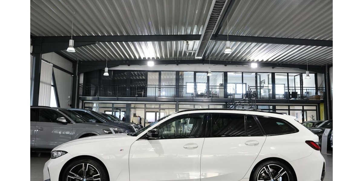 BMW 320d Touring M-SPORTPAKET SHADOW / CURVED 100.000 km 28.999 &euro; Hamm 59077