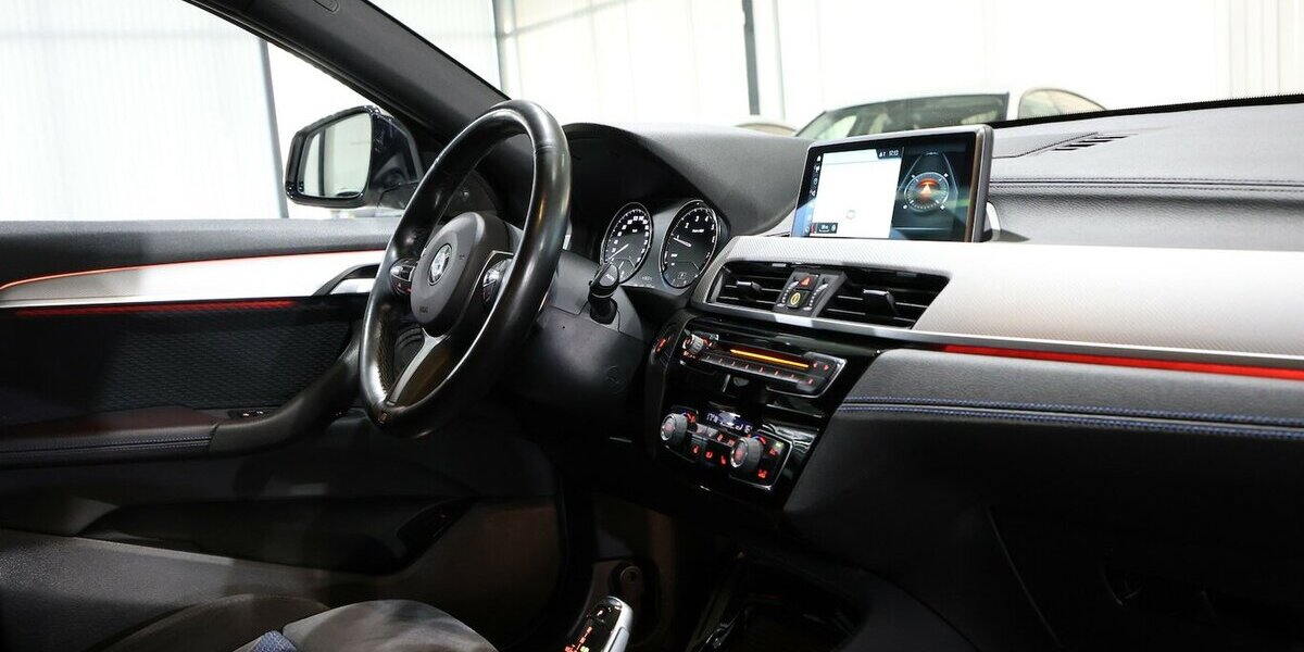 BMW X2 M35i xDrive M-SPORT WHITE / HEAD-UP / LED 114.000 km 23.345 &euro; Hamm 59077