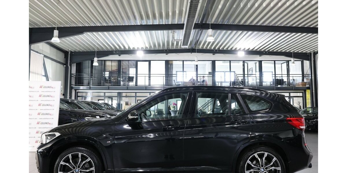 BMW X1 xDrive 20d M-SPORT SHADOW PANORAMA, LED 113.000 km 27.555 &euro; Hamm 59077