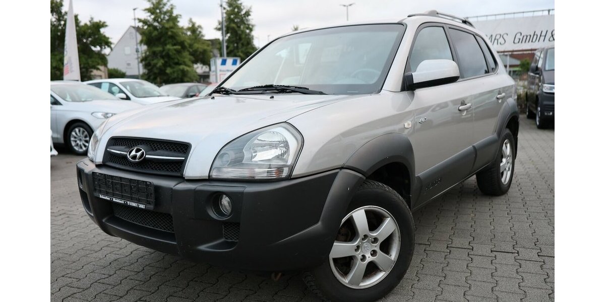 Hyundai Tucson 2.0 CRDi GLS AWD / TÜV-AU BIS 02.2027 / 100.000 km 2.902 &euro; Hamm 59077