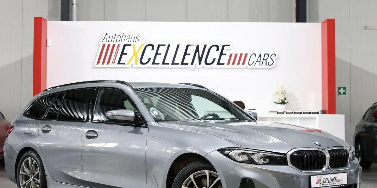 BMW 318d Touring ADVANTAGE CURVED+NAVI, LEDER, LED 67.000 km 25.999 &euro; Hamm 59077