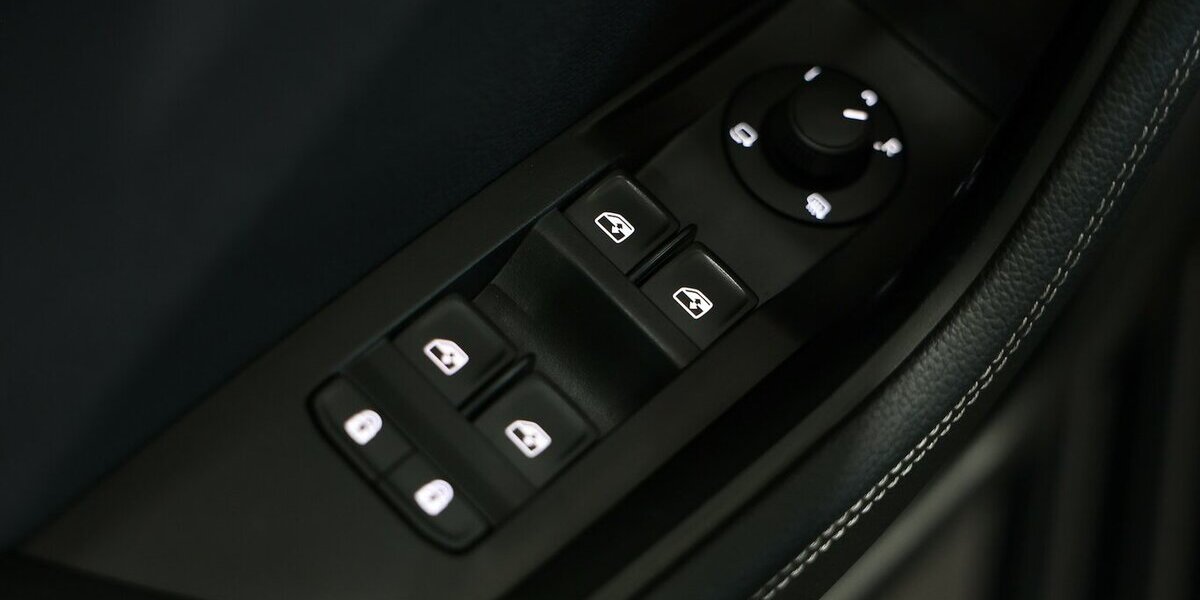 Skoda Superb Combi 2.0 TDI DSG 4x4 STYLE / MATRIX-LED 113.000 km 22.559 &euro; Hamm 59077