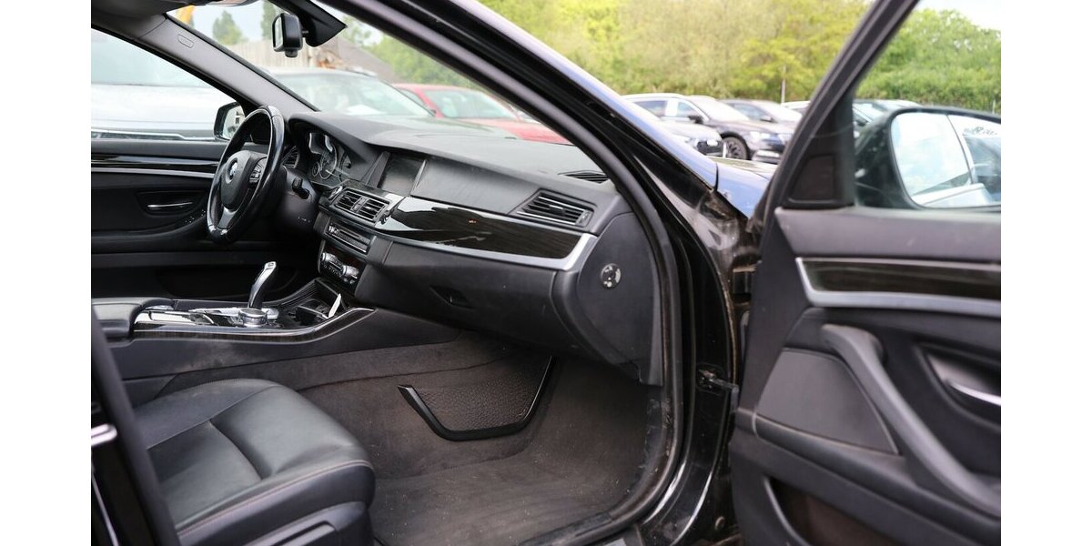BMW 520d Touring BUSINESS LUXURY / LEDER, XENON 230.000 km 9.202 &euro; Hamm 59077