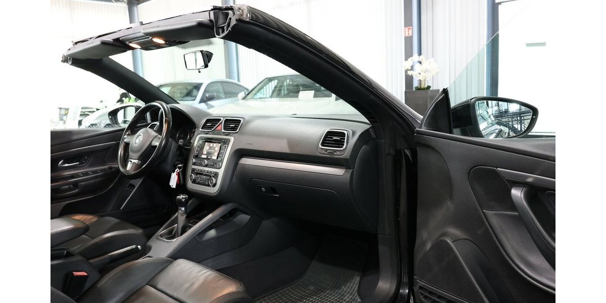 VW Eos 2.0 TDI EDITION 2010 / XENON / LEDER / NAVI+ 150.000 km 8.111 &euro; Hamm 59077