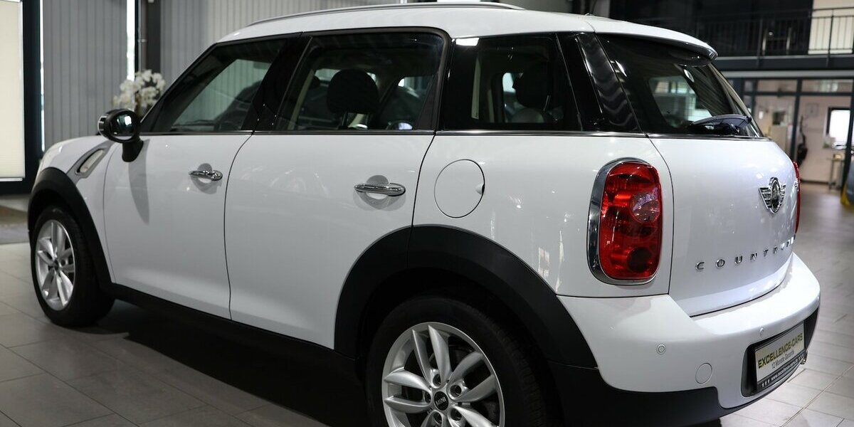Mini Cooper D Countryman PEPPER II CARBON COLOUR 129.000 km 8.666 &euro; Hamm 59077