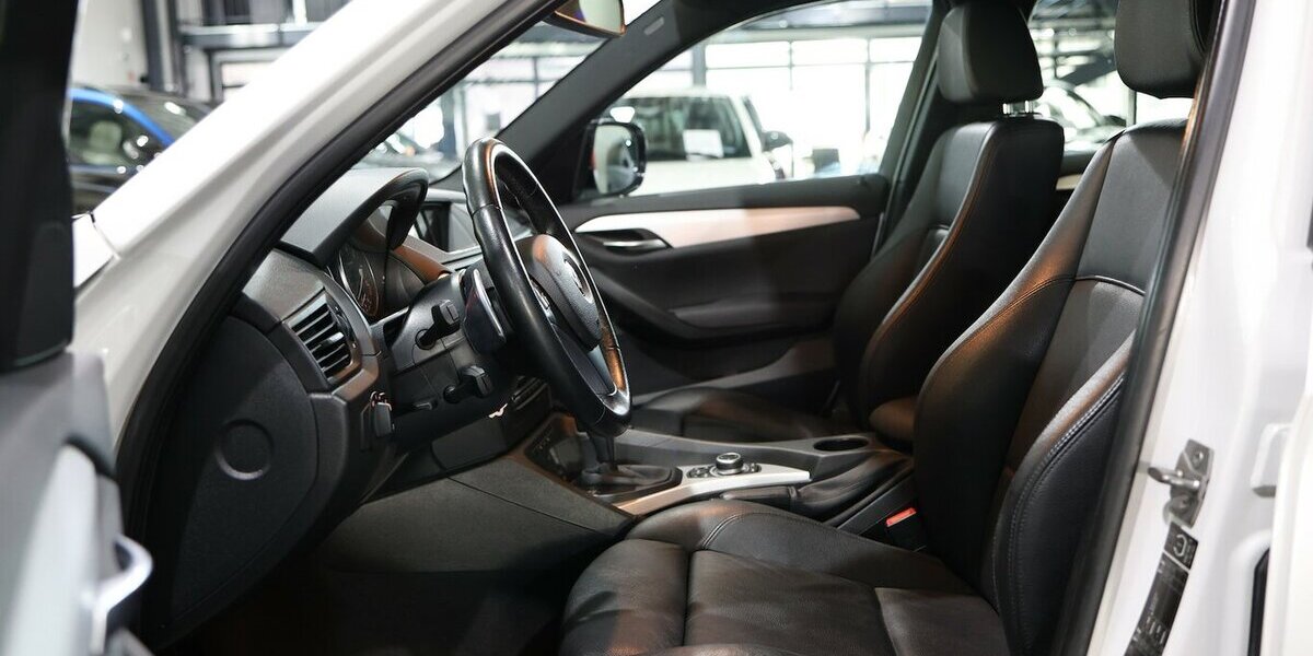 BMW X1 xDrive 25i BUSINESS SPORT SHADOW / PANORAMA / 115.000 km 12.555 &euro; Hamm 59077