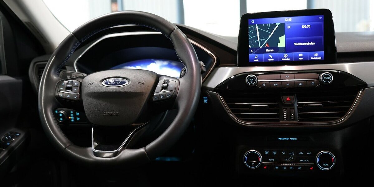 Ford Kuga 2.0 EB AWD TITANIUM-X / LED,HUD,AHK,B&O 109.000 km 20.777 &euro; Hamm 59077