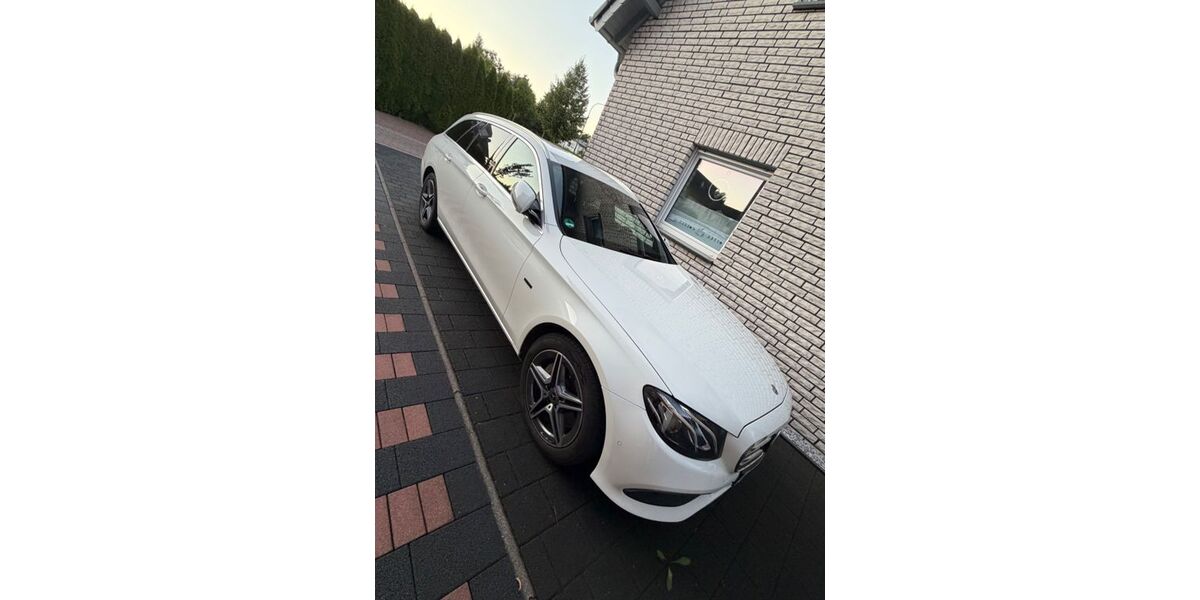 Mercedes-Benz E 300 150.000 km 20.850 &euro; Hamm 59065