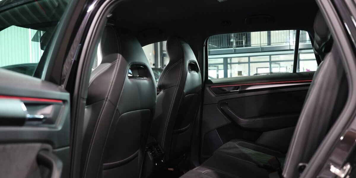 Skoda Kodiaq 2.0 TDI DSG 4x4 SPORTLINE BLACK 7-SITZER 153.000 km 31.777 &euro; Hamm 59077