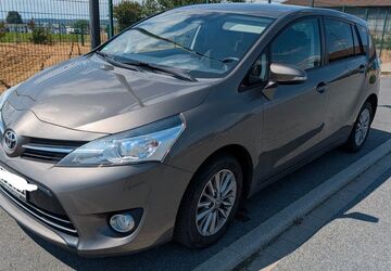 Toyota Verso 132.000 km 9.600 &euro; Ense 59469