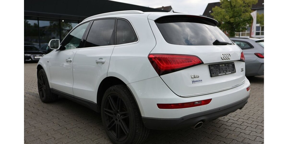 Audi Q5 3.0 TDI Q S-LINE SPORT / PANORAMA / XENON 233.000 km 13.802 &euro; Hamm 59077