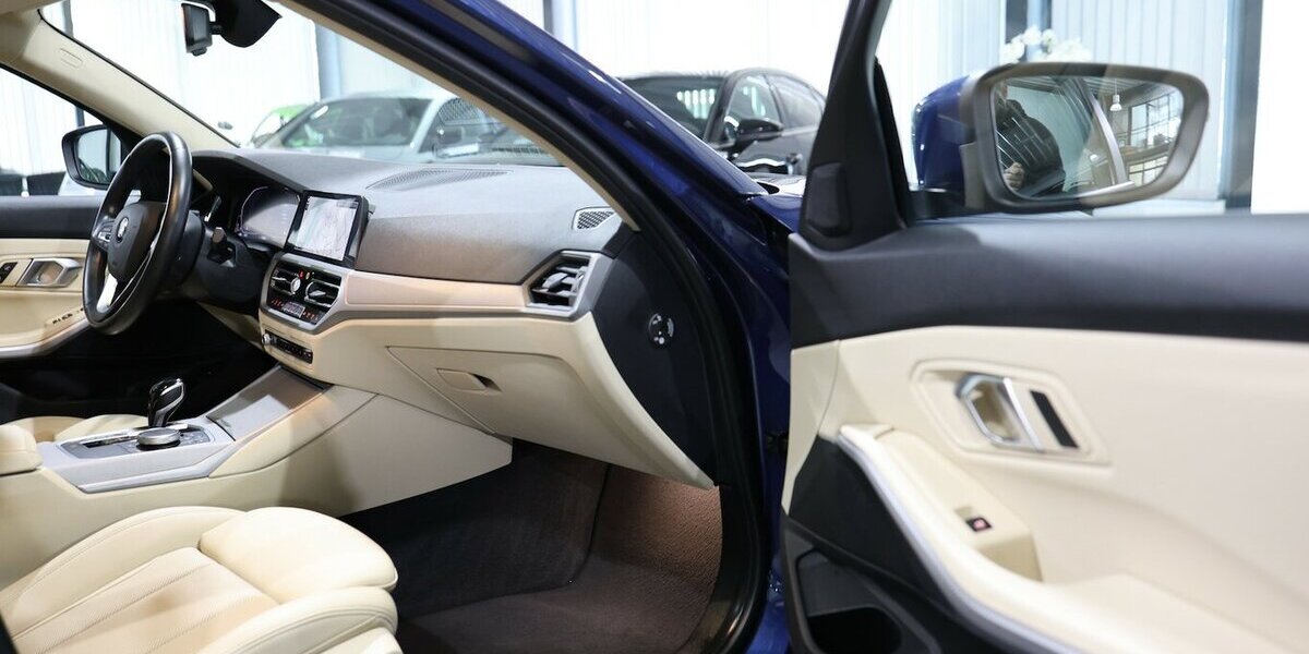 BMW 320d Touring SPORT BLUE & BEIGE / PANORAMA, LED 115.000 km 23.111 &euro; Hamm 59077