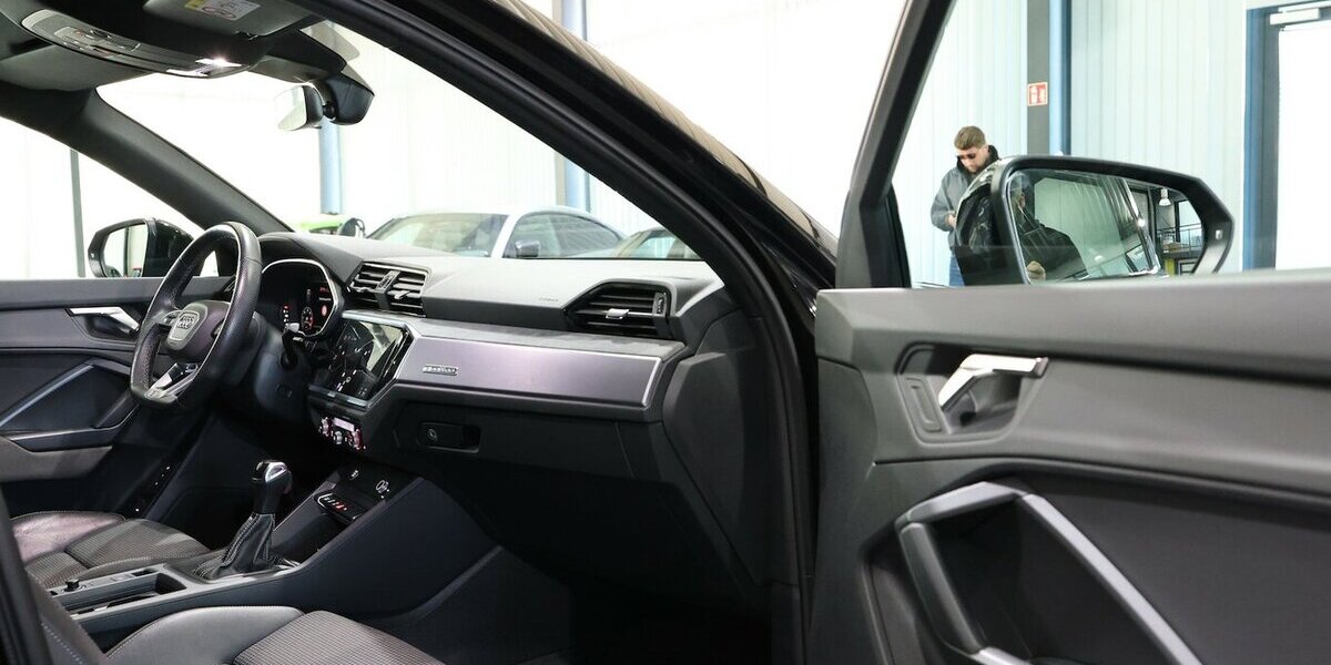 Audi Q3 40 TDI QUATTRO S-LINE SPORT BLACK MATRIX-LED 172.000 km 24.500 &euro; Hamm 59077