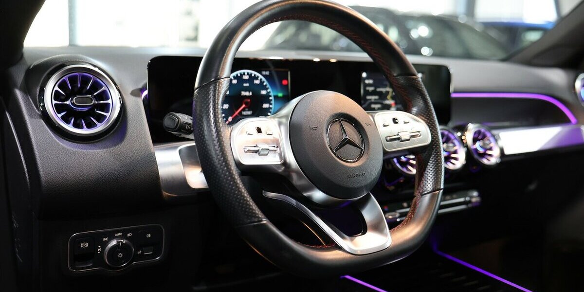 Mercedes-Benz GLB 220 d AMG-LINE SPORT NIGHT / PANORAMA / LED 162.000 km 28.444 &euro; Hamm 59077