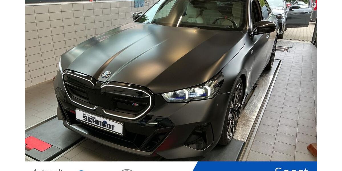 BMW i5 33.005 km 65.490 &euro; Soest 59494