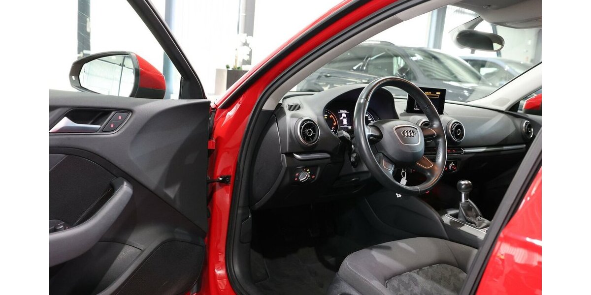 Audi A3 SPORTBACK 2.0 TDI ATTRACTION 1.HAND / XENON 132.000 km 11.855 &euro; Hamm 59077