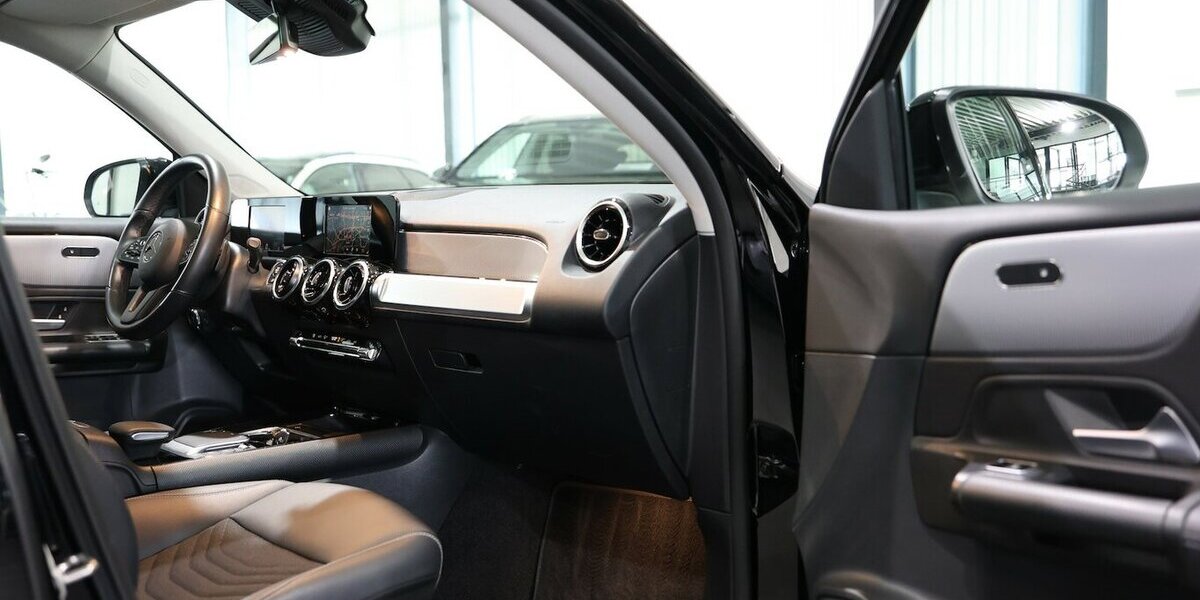 Mercedes-Benz GLB 200 d BUSINESS / PANORAMA, DISTRONIC, LEDER 36.000 km 32.991 &euro; Hamm 59077