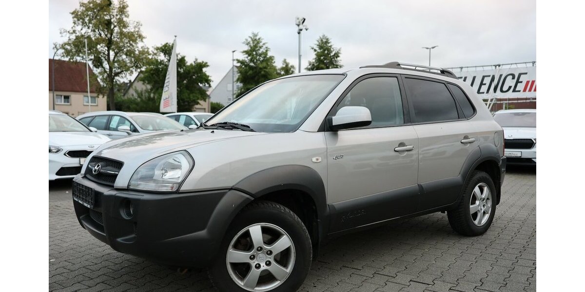 Hyundai Tucson 2.0 CRDi GLS AWD / TÜV-AU BIS 02.2027 / 100.000 km 2.902 &euro; Hamm 59077