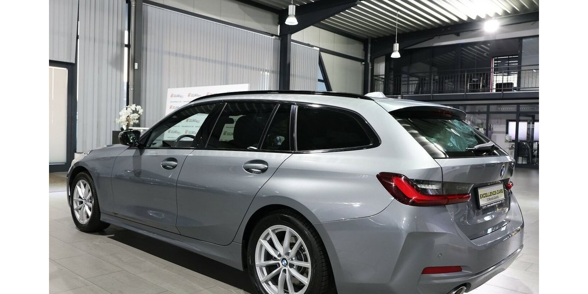 BMW 318d Touring SPORT GREY & RED LEDER,CURVED+HUD 73.000 km 26.222 &euro; Hamm 59077