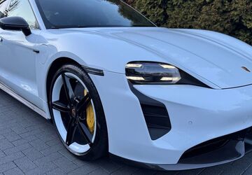 Porsche Taycan 63.000 km 69.790 &euro; Kamen 59174