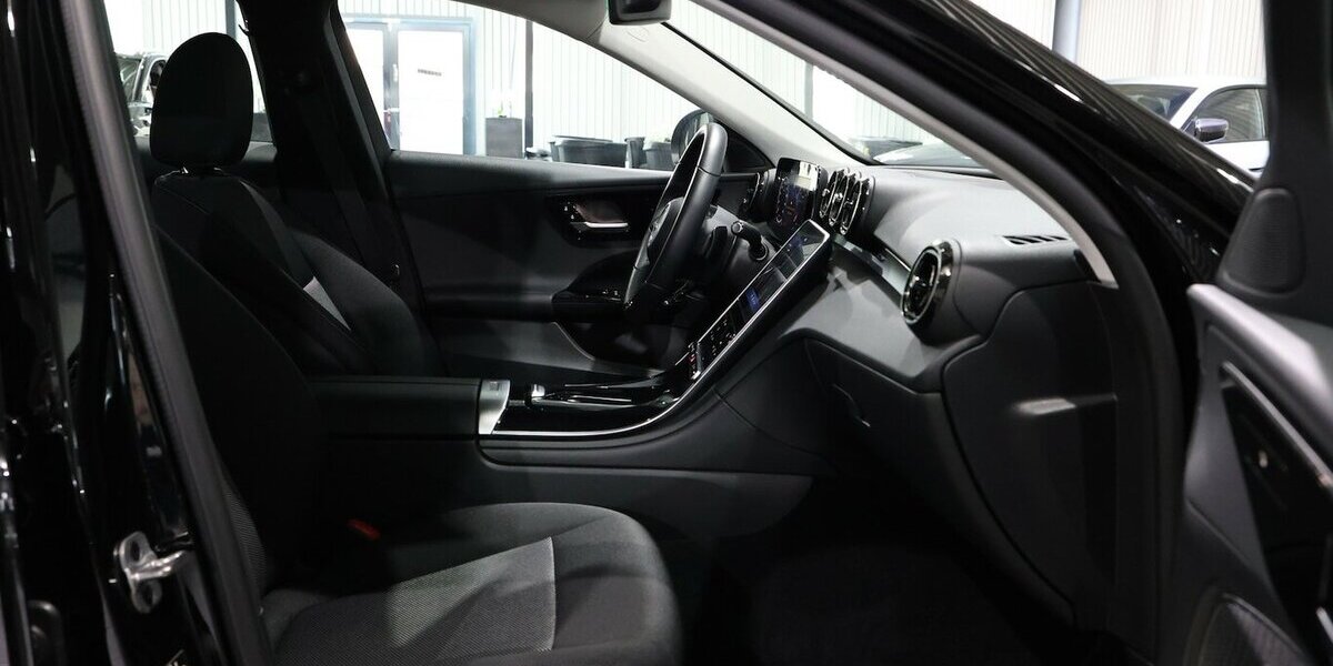 Mercedes-Benz C 220 d T BUSINESS MATRIX-LED, NAVI+KAMERA+APPLE 16.000 km 29.991 &euro; Hamm 59077