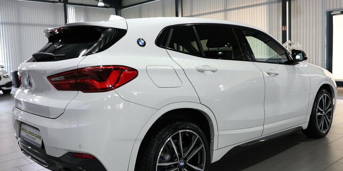 BMW X2 M35i xDrive M-SPORT WHITE / HEAD-UP / LED 114.000 km 23.345 &euro; Hamm 59077