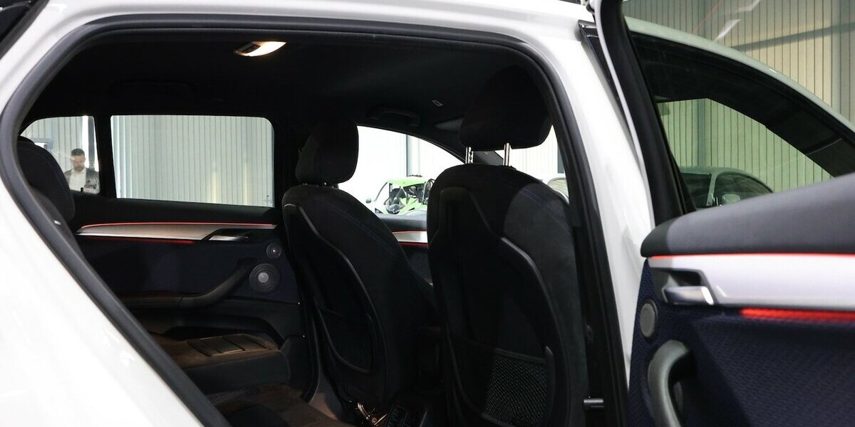 BMW X2 M35i xDrive M-SPORT WHITE / HEAD-UP / LED 114.000 km 23.345 &euro; Hamm 59077