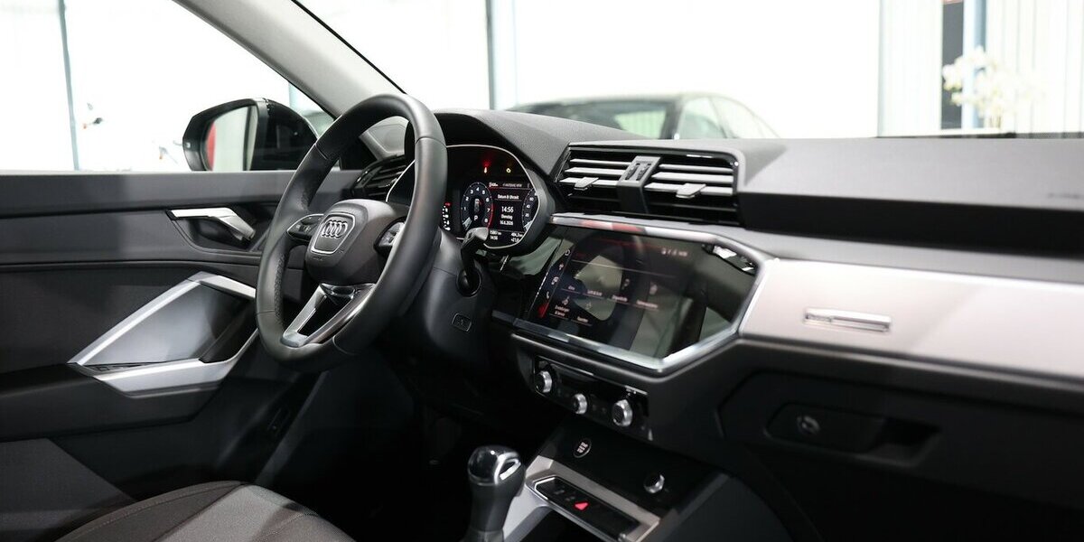 Audi Q3 35 TFSI / LED, VIRTUAL-COCKPIT, APPLE+ANDROID 15.000 km 29.777 &euro; Hamm 59077