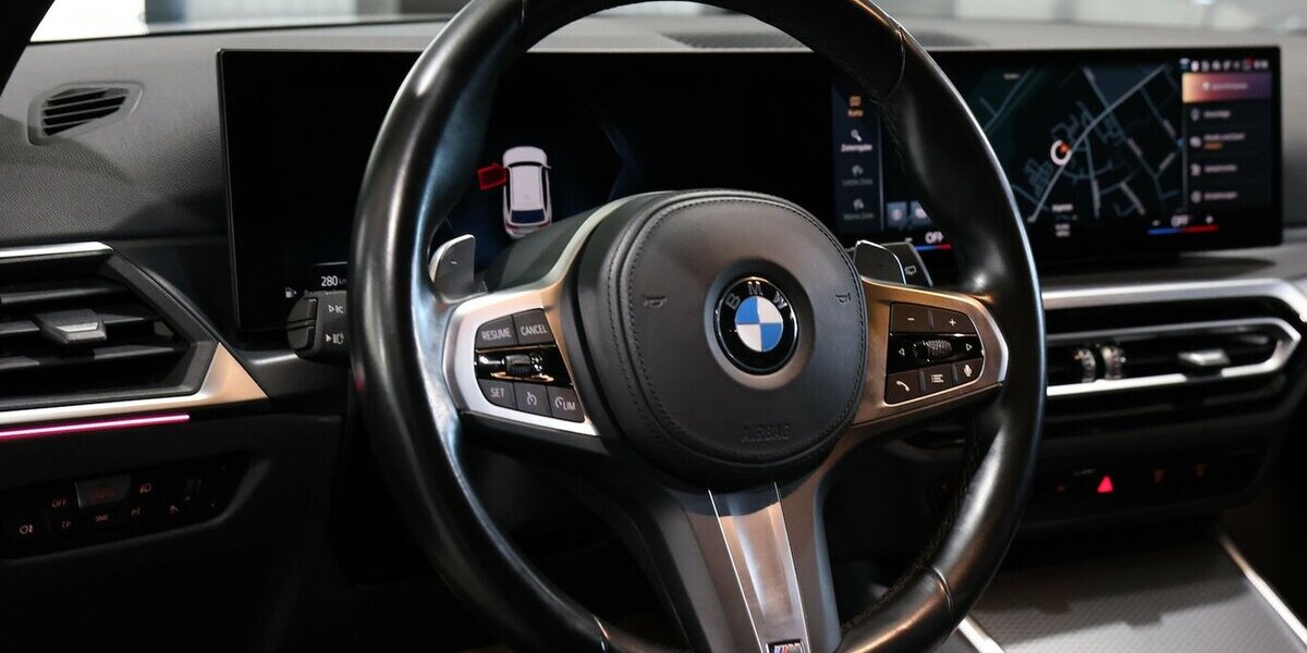 BMW 320d Touring M-SPORTPAKET SHADOW / CURVED 100.000 km 28.999 &euro; Hamm 59077