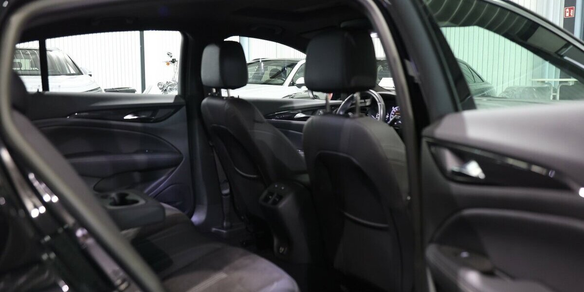 Opel Insignia LIMO 2.0 D BUSINESS GRAND SPORT GS-LINE 68.000 km 21.766 &euro; Hamm 59077