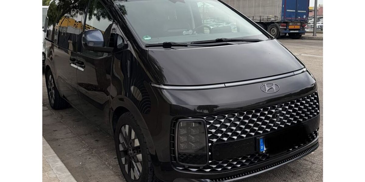 Hyundai STARIA 78.000 km 34.600 &euro; Lünen 44536