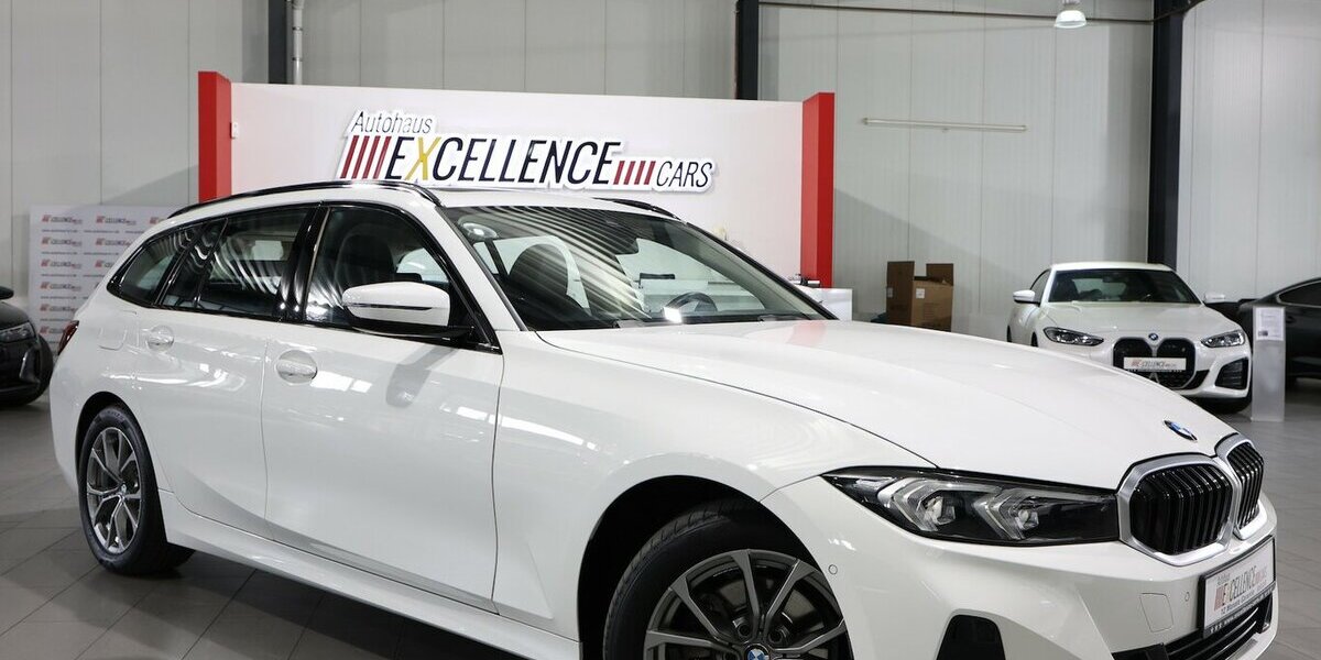 BMW 320d Touring SPORT / CURVED+HEAD-UP / PANORAMA 100.000 km 25.111 &euro; Hamm 59077