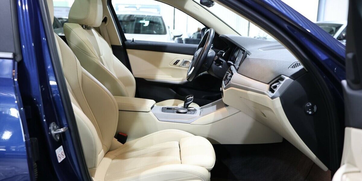 BMW 320d Touring SPORT BLUE & BEIGE / PANORAMA, LED 115.000 km 23.111 &euro; Hamm 59077