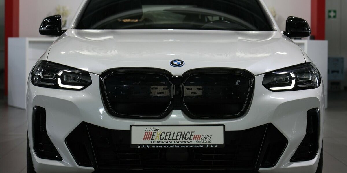 BMW iX3 IMPRESSIVE M-SPORT 99% / PANORAMA, H/K, PRO 110.000 km 36.777 &euro; Hamm 59077