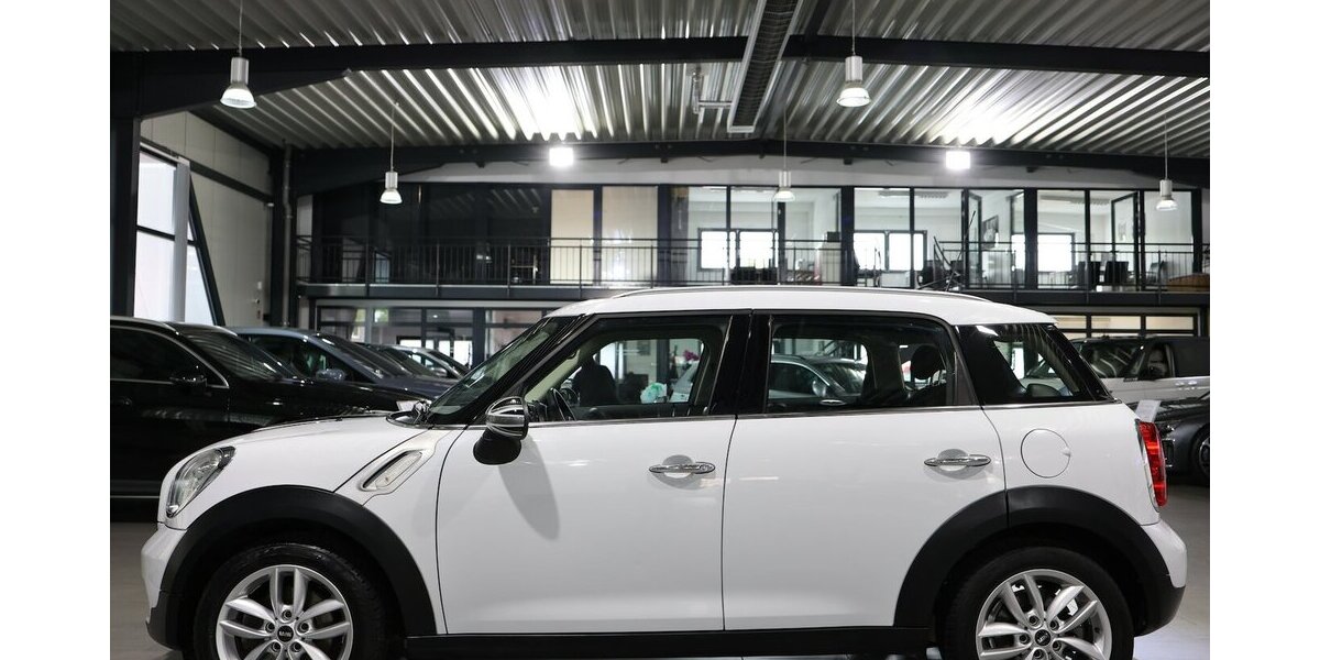Mini Cooper D Countryman PEPPER II CARBON COLOUR 129.000 km 8.666 &euro; Hamm 59077