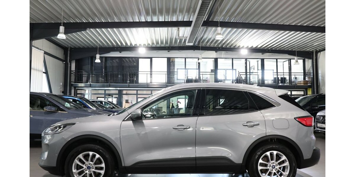 Ford Kuga 2.0 EB AWD TITANIUM-X / LED,HUD,AHK,B&O 109.000 km 20.777 &euro; Hamm 59077