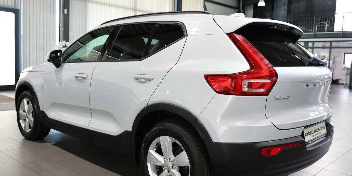 Volvo XC40 BUSINESS / VIRTUAL+NAVI+KAMERA / MATRIX 157.000 km 17.991 &euro; Hamm 59077