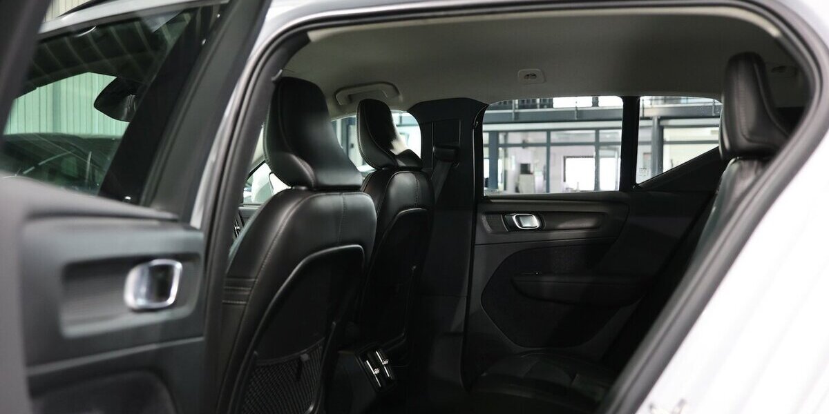 Volvo XC40 BUSINESS / VIRTUAL+NAVI+KAMERA / MATRIX 157.000 km 17.991 &euro; Hamm 59077