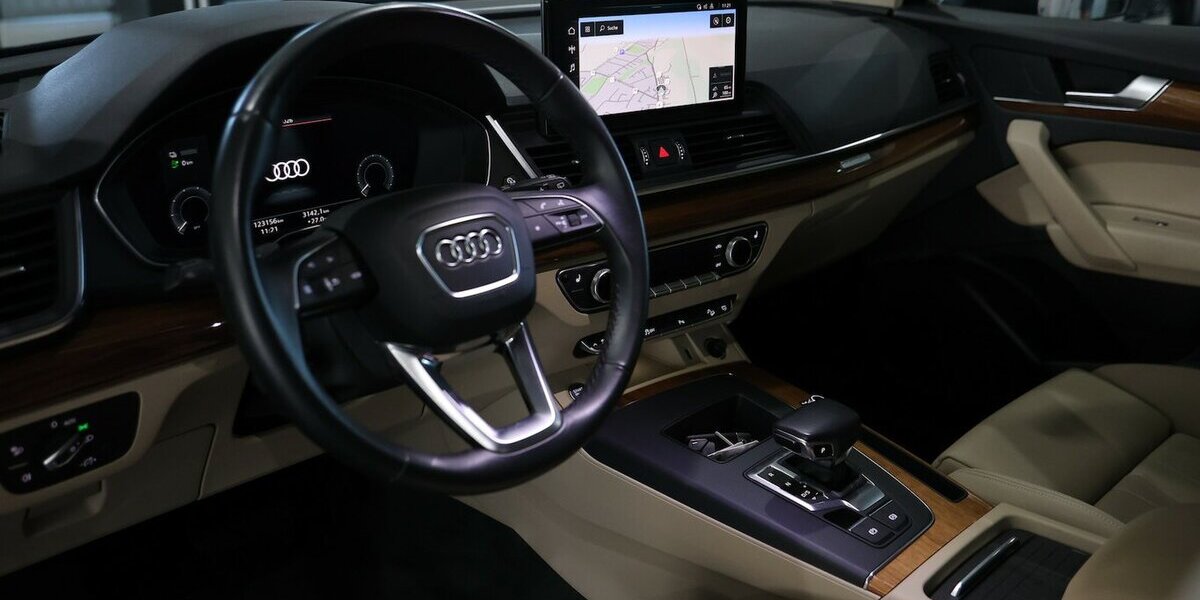Audi Q5 SPORTBACK 55 TFSI E Q S-LINE SPORT BLACK TOP 123.000 km 35.995 &euro; Hamm 59077