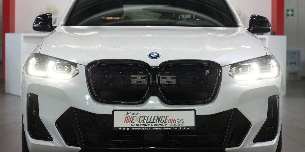 BMW iX3 IMPRESSIVE M-SPORT 99% / PANORAMA, H/K, PRO 110.000 km 36.777 &euro; Hamm 59077