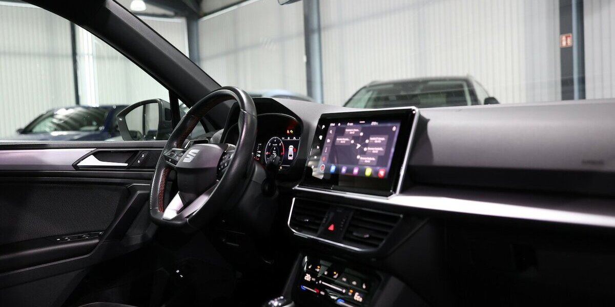 Seat Tarraco 1.4 TSI e-Hybrid FR-SPORT / PANORAMA,LED 134.000 km 25.444 &euro; Hamm 59077