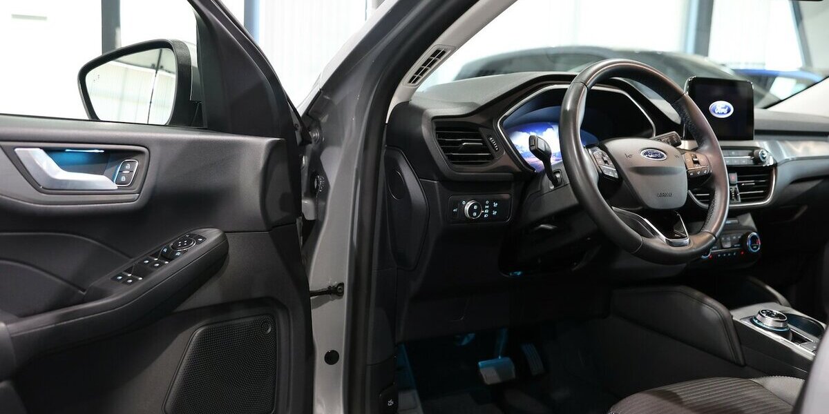 Ford Kuga 2.0 EB AWD TITANIUM-X / LED,HUD,AHK,B&O 109.000 km 20.777 &euro; Hamm 59077