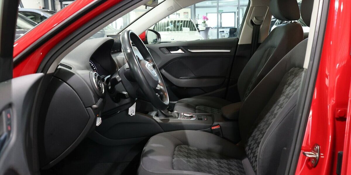 Audi A3 SPORTBACK 2.0 TDI ATTRACTION 1.HAND / XENON 132.000 km 11.855 &euro; Hamm 59077