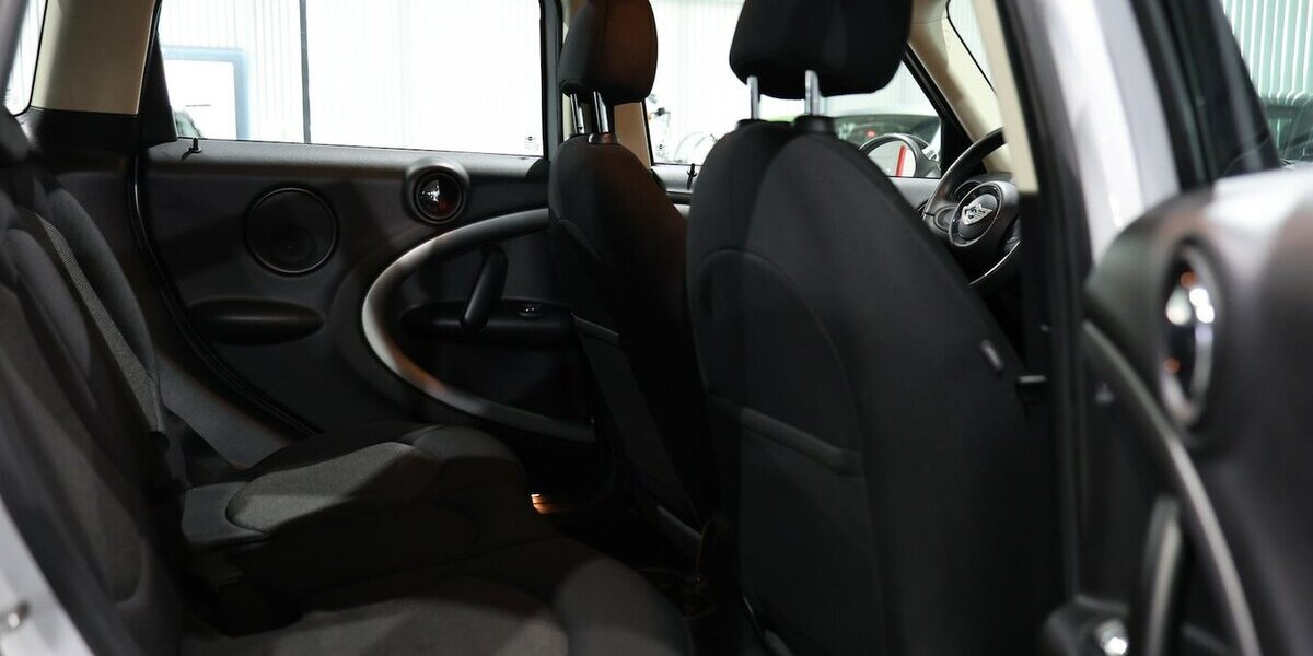 Mini Cooper D Countryman PEPPER II CARBON COLOUR 129.000 km 8.666 &euro; Hamm 59077
