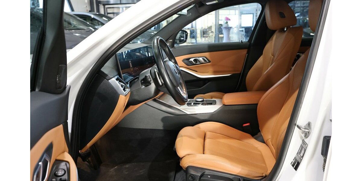 BMW 318d Touring SPORT WHITE & BROWN / CURVED+HUD 114.000 km 25.444 &euro; Hamm 59077