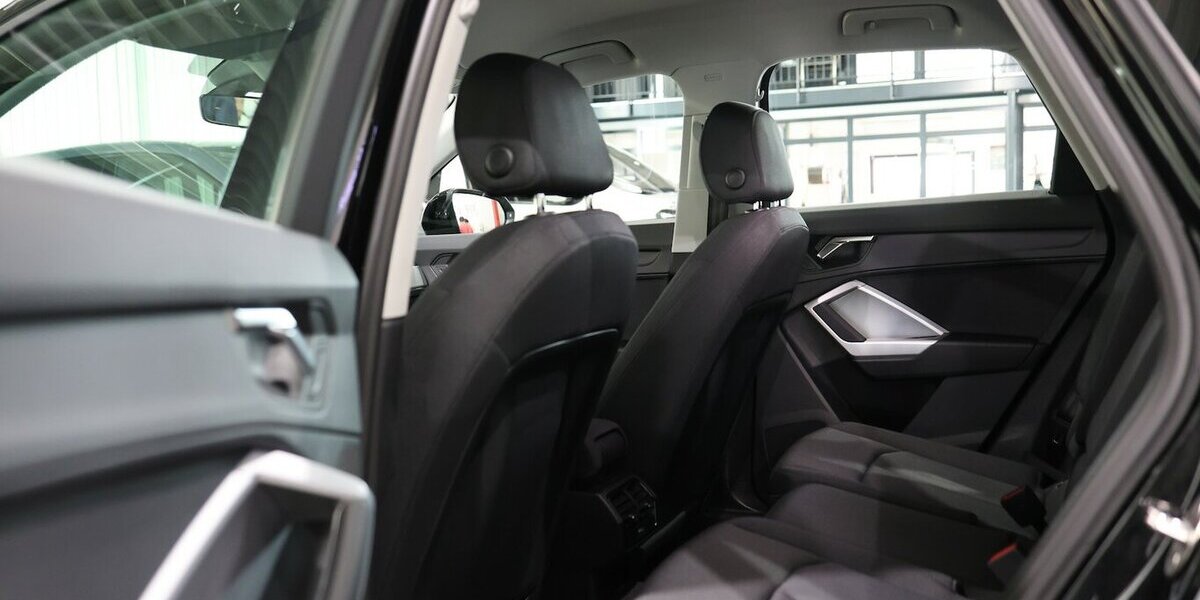 Audi Q3 35 TFSI / LED, VIRTUAL-COCKPIT, APPLE+ANDROID 15.000 km 29.777 &euro; Hamm 59077