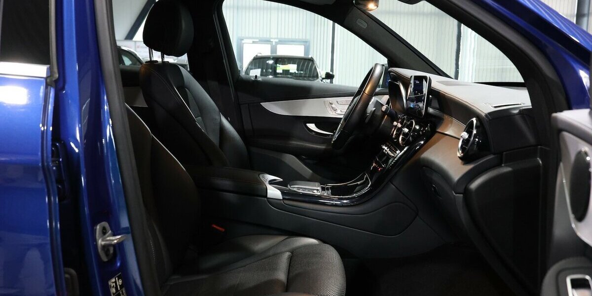 Mercedes-Benz GLC 300 d 4M BUSINESS SPORT PANORAMA, WIDESCREEN 150.000 km 29.991 &euro; Hamm 59077