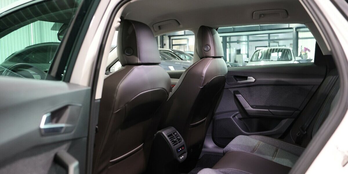 Seat Leon ST 2.0 TDI DSG XCELLENCE / LEDER / ACC+LANE 75.000 km 17.991 &euro; Hamm 59077